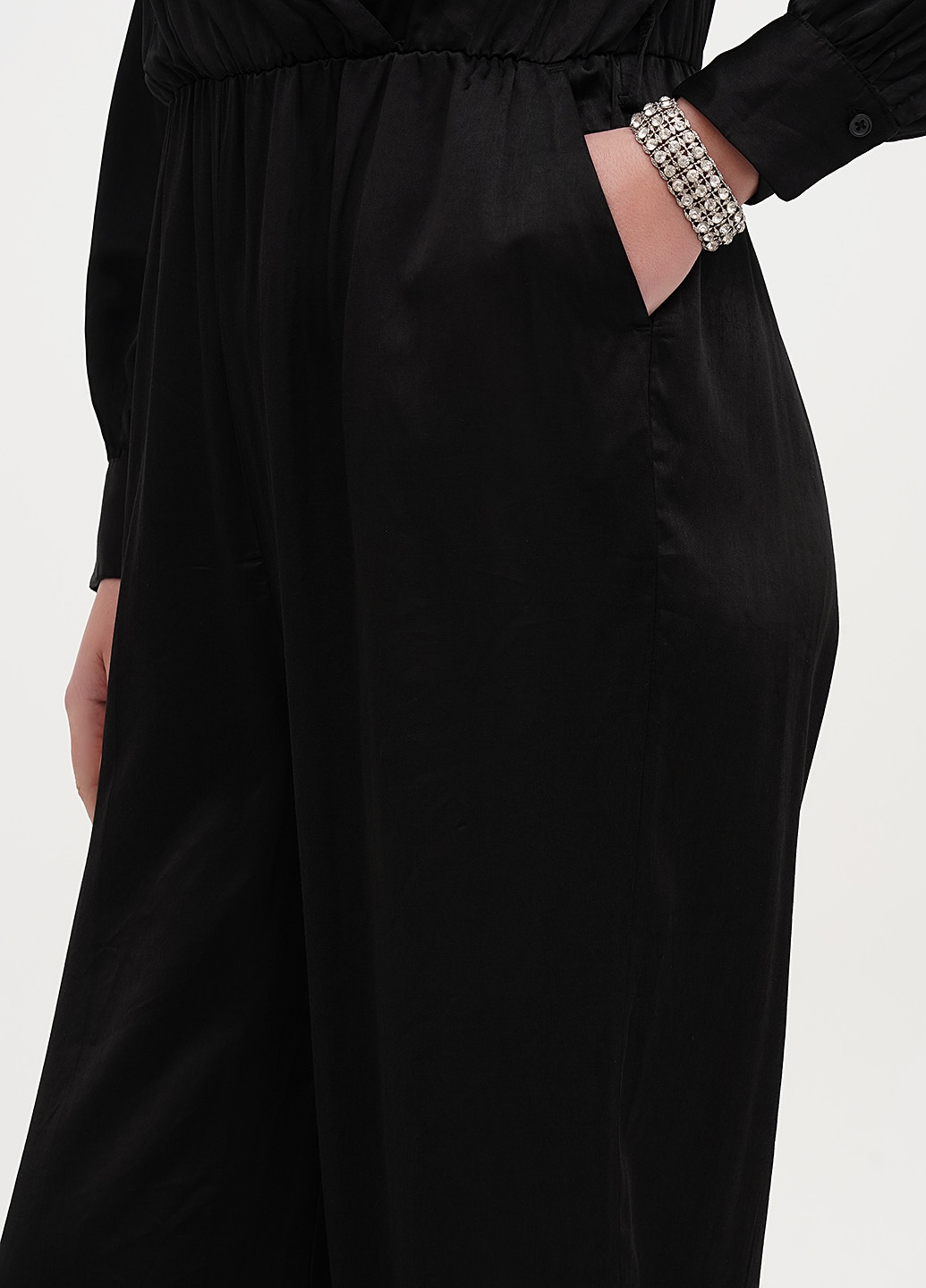 Комбинезон C&A комбинезон-брюки однотонный чёрный кэжуал вискоза