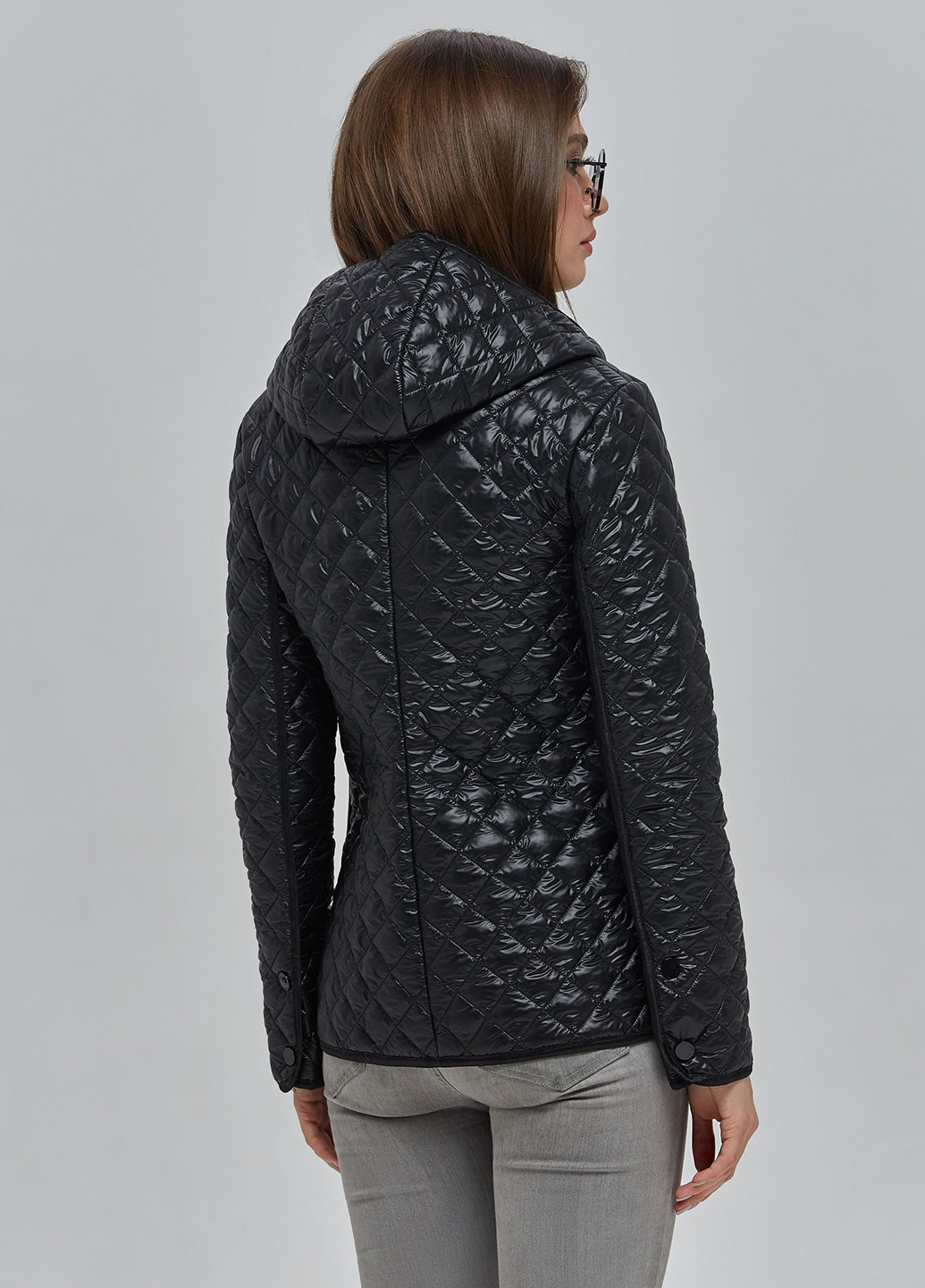 Черная демисезонная куртка MN