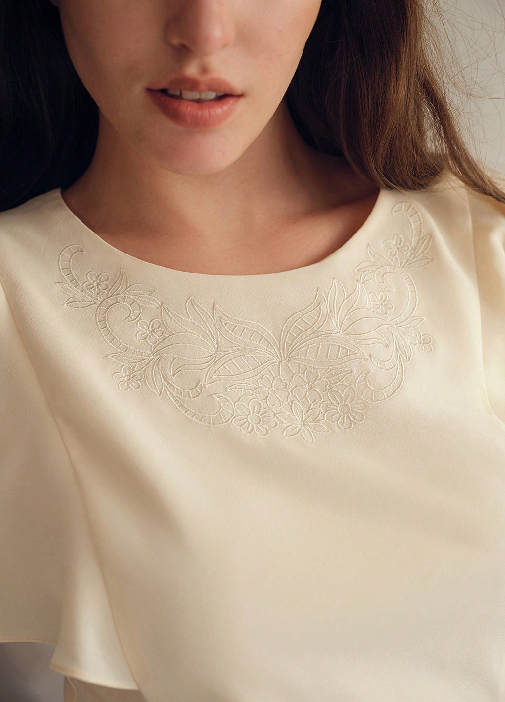 Кремовая блуза SHEIN