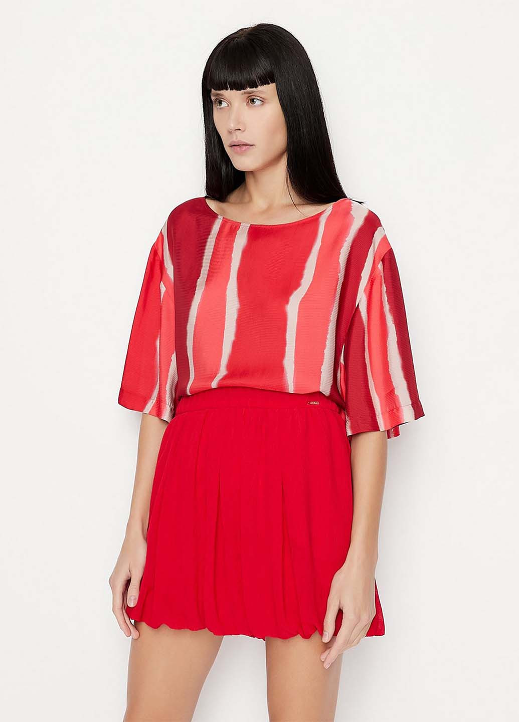 Красная блуза Armani Exchange