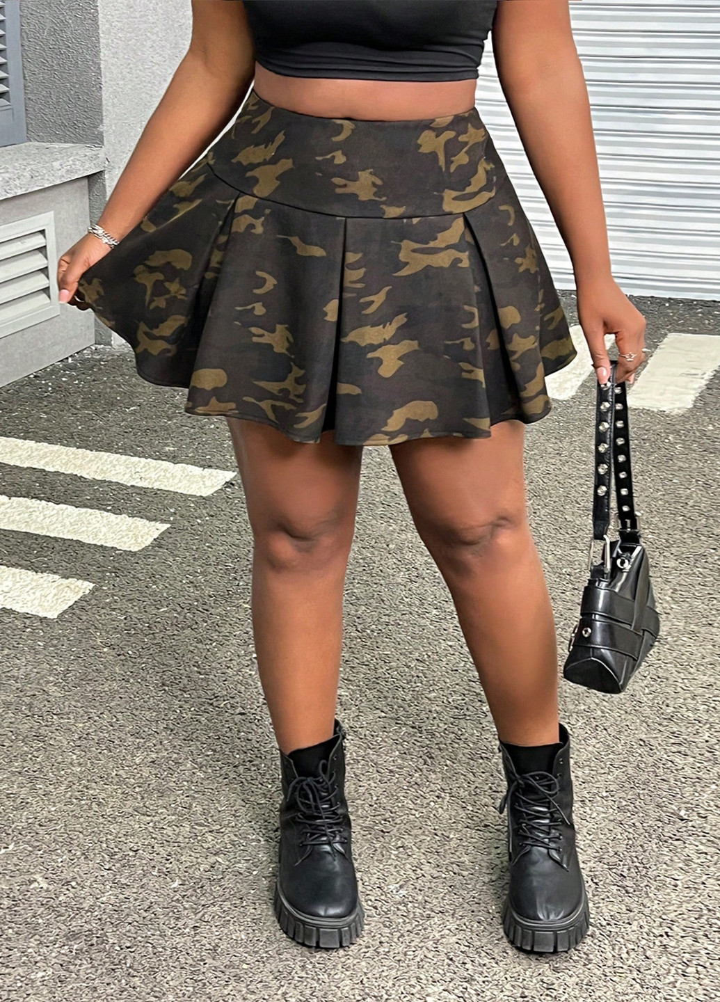 Оливковая (хаки) кэжуал камуфляжная юбка SHEIN плиссе