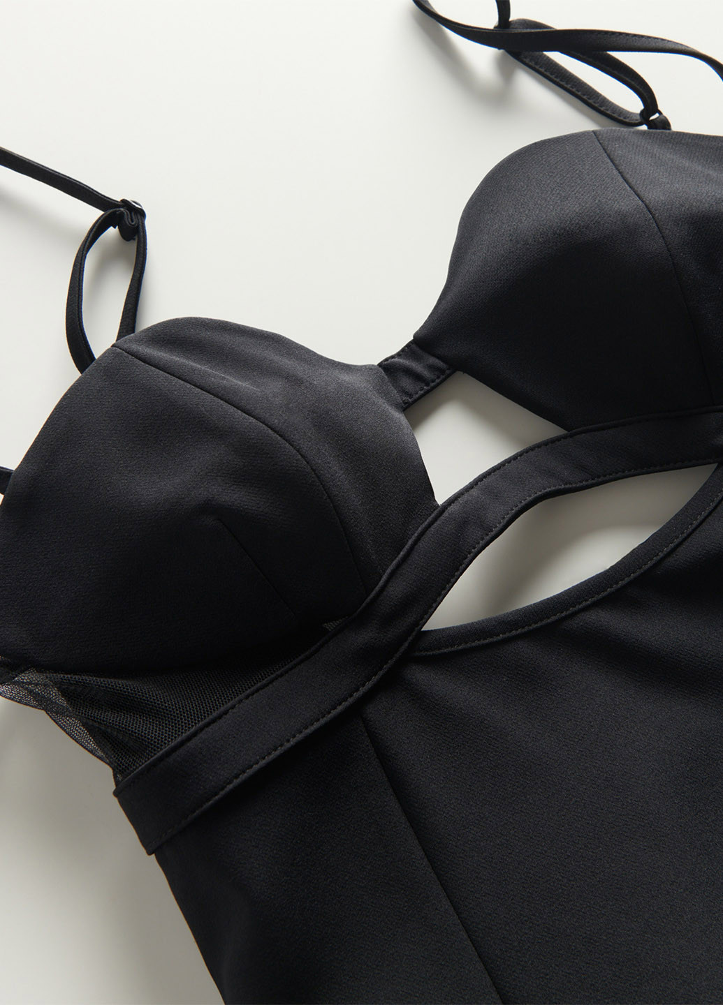 Черное кэжуал платье платье-комбинация Reserved однотонное