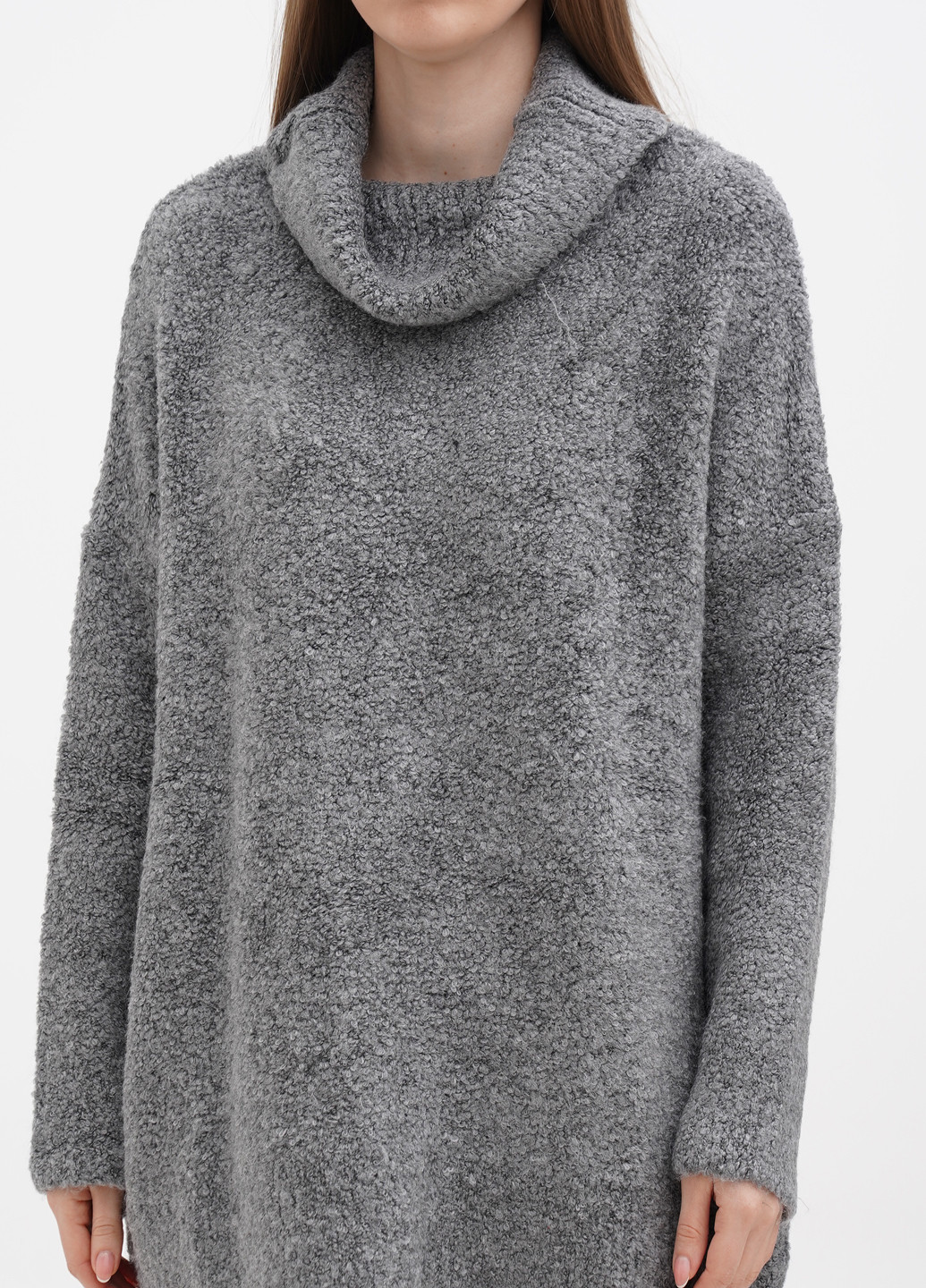 Сірий зимовий светр Terranova