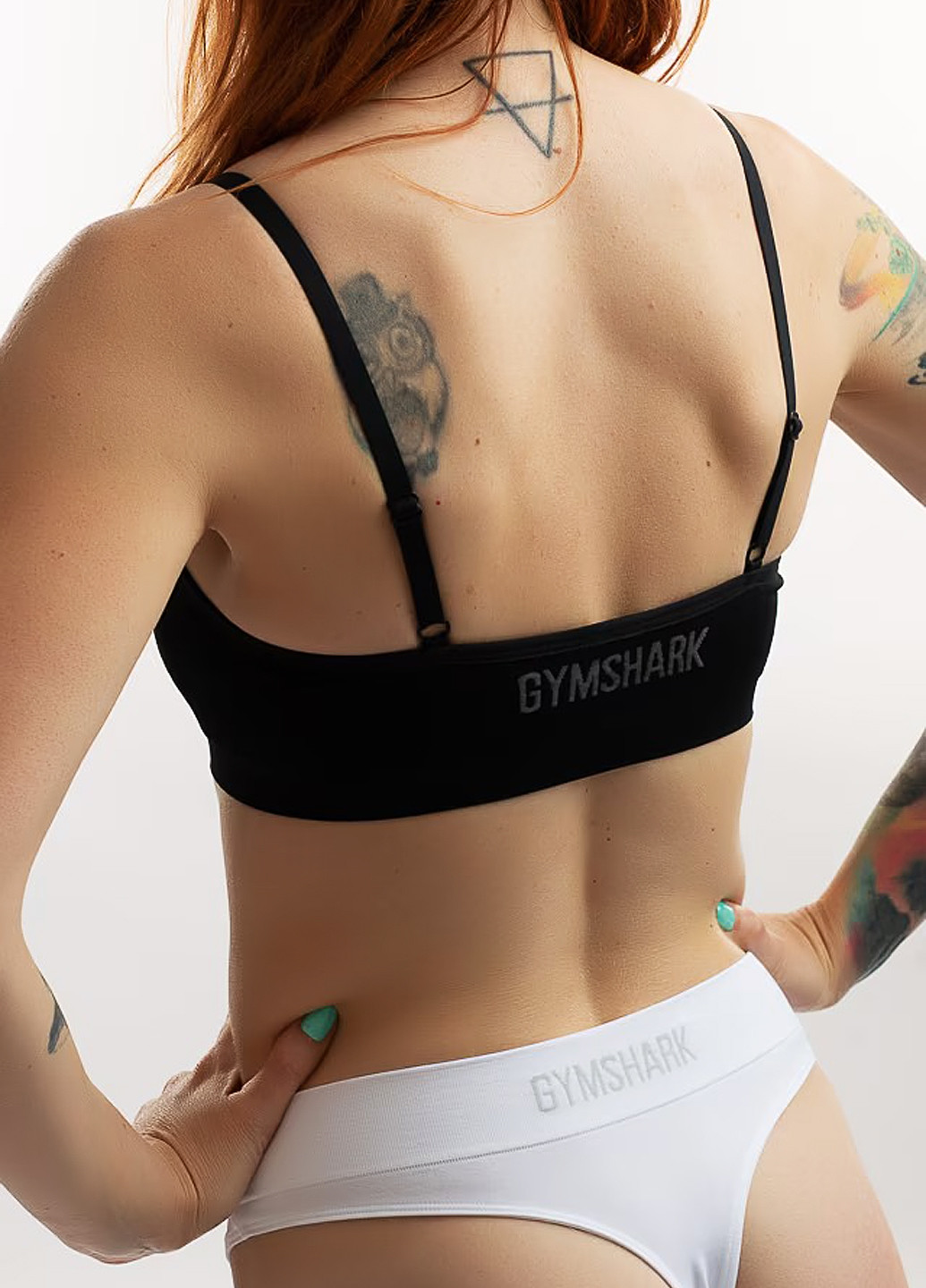 Чёрный топ бюстгалтер Gymshark без косточек нейлон