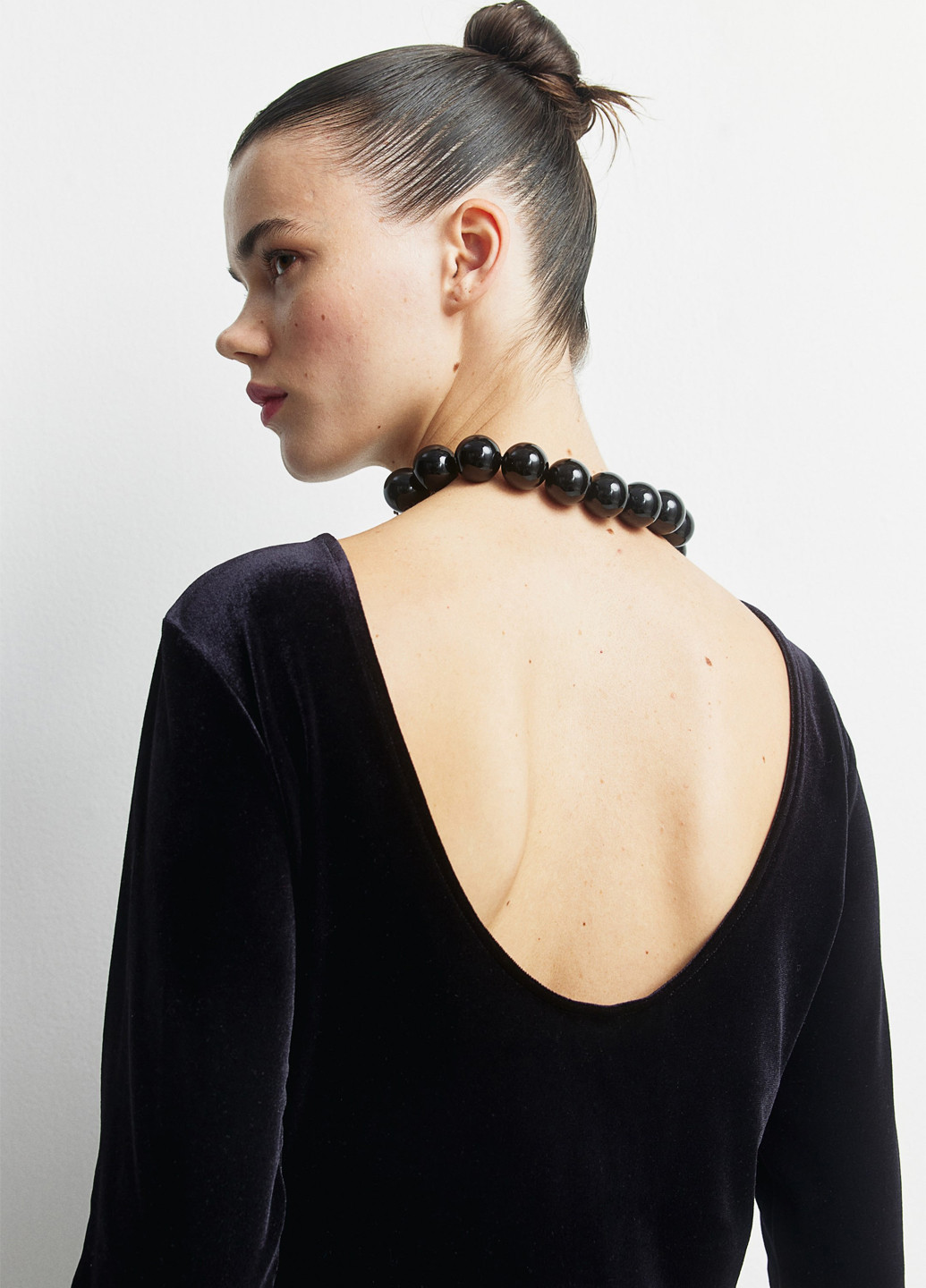 Чорна кежуал сукня для вагітних з відкритою спиною H&M однотонна