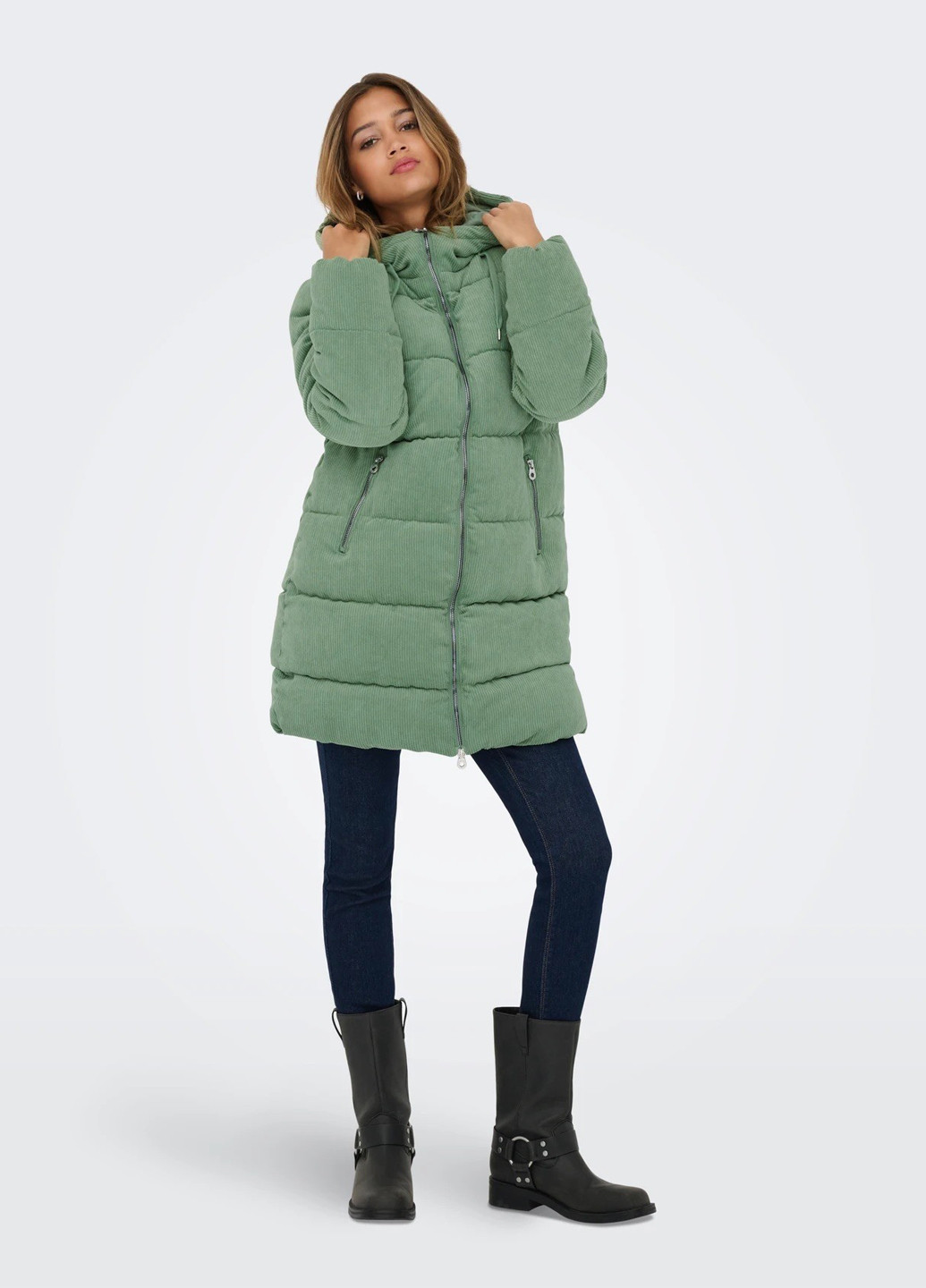 Зелена зимня куртка Only