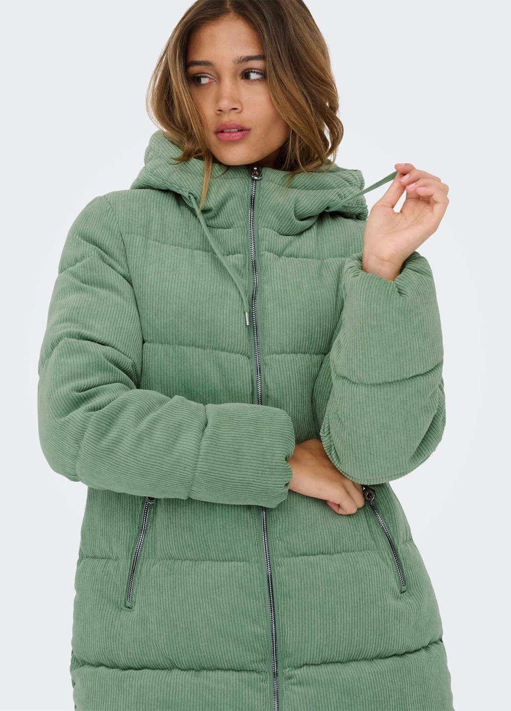 Зелена зимня куртка Only