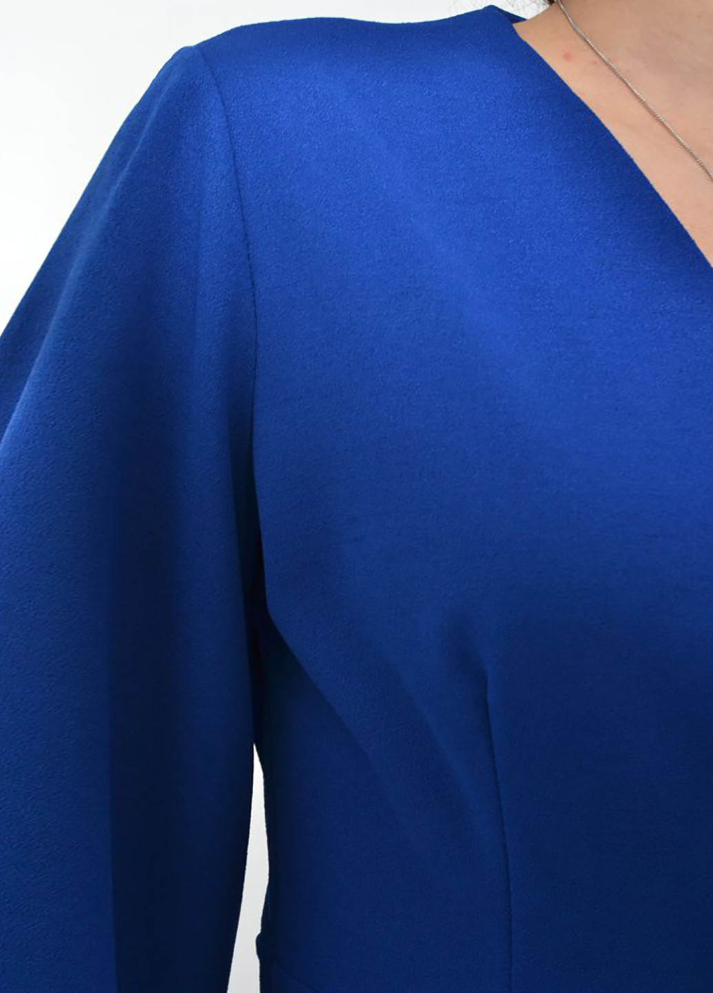 Синее кэжуал платье футляр Kamomile однотонное