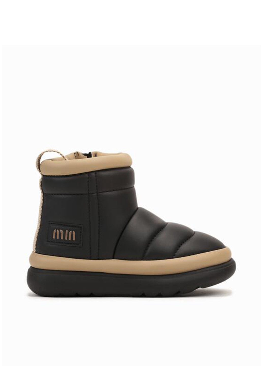 Черные полусапоги Bessky