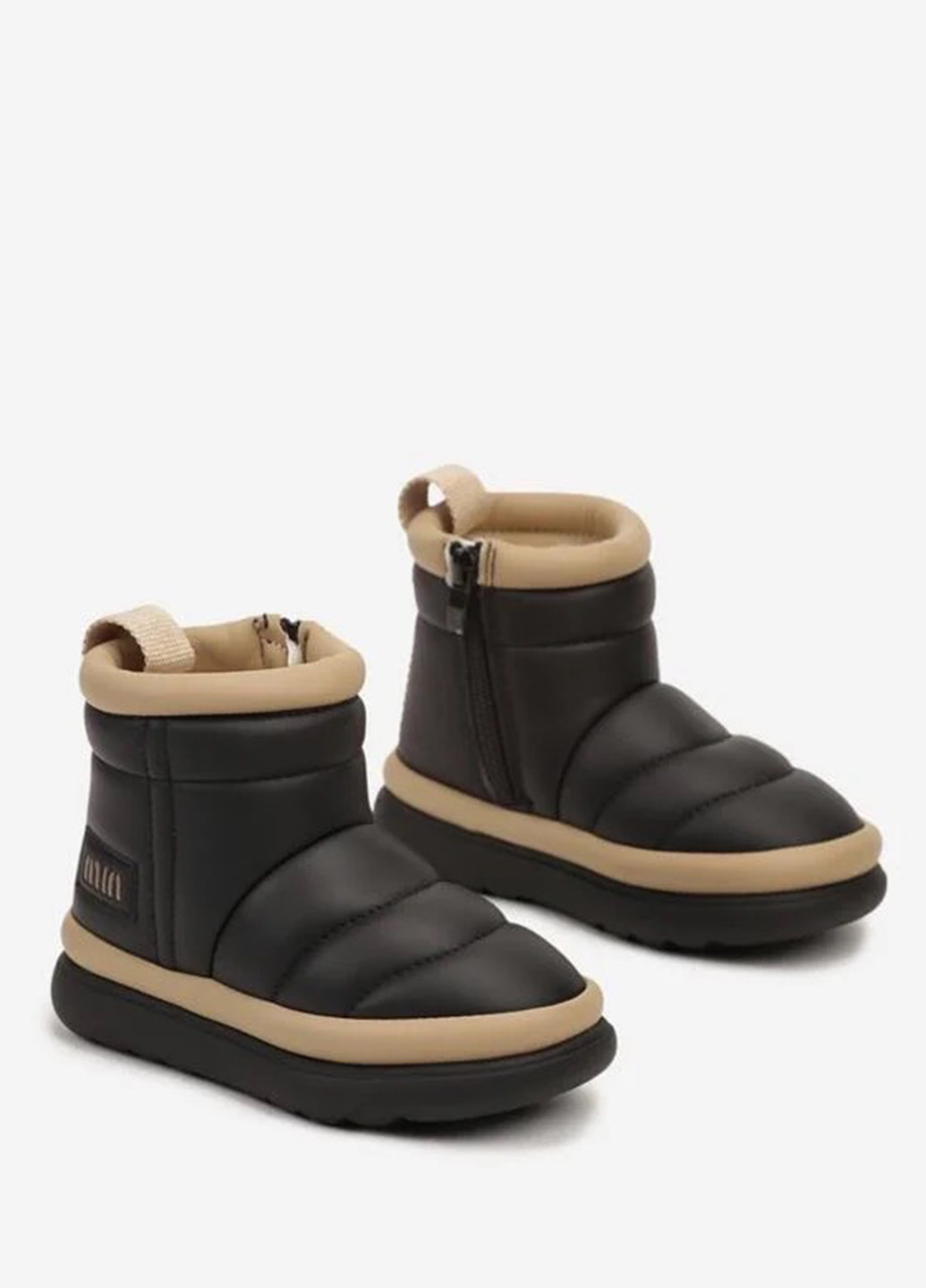 Черные полусапоги Bessky