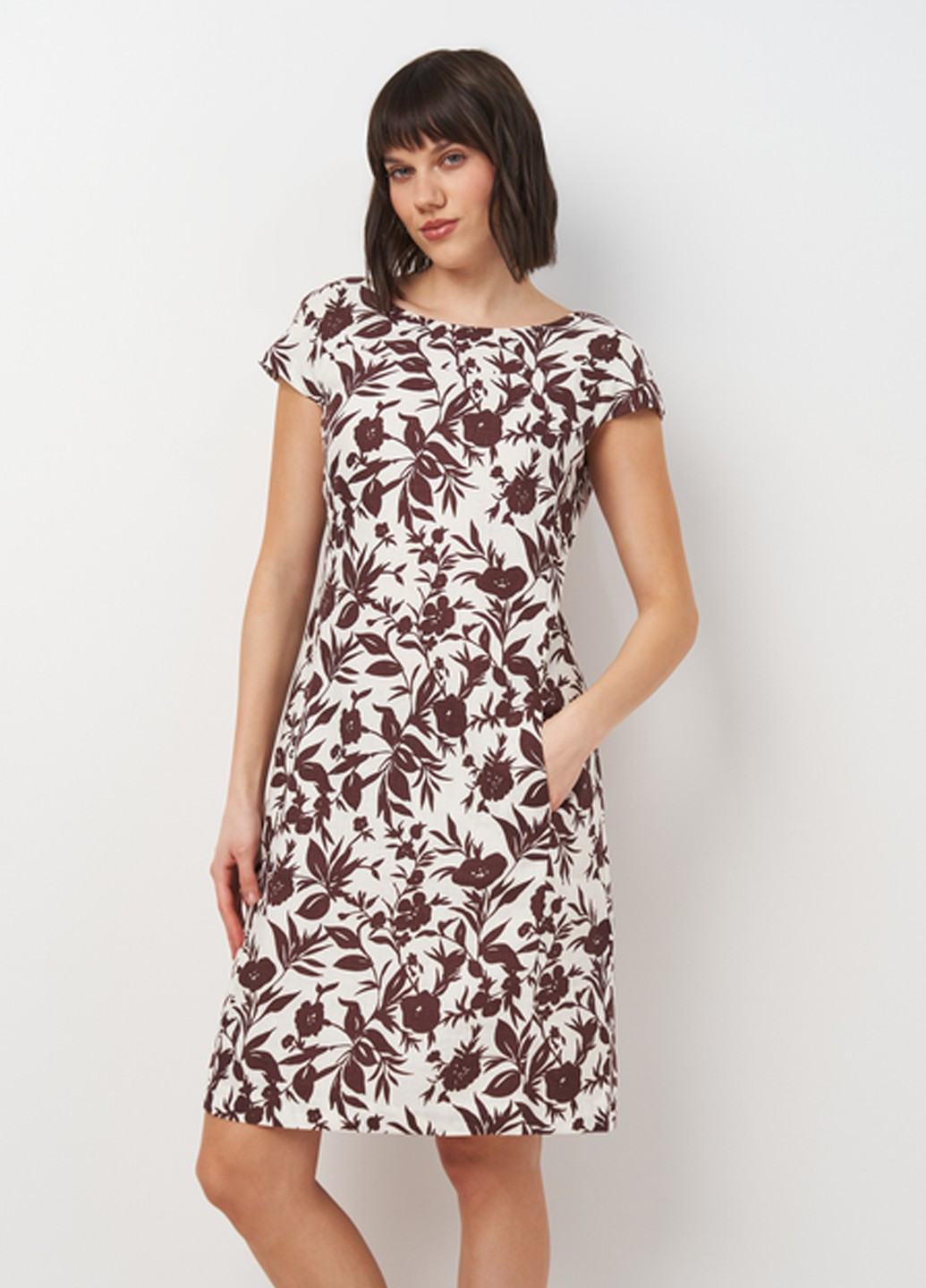 Білий пляжна, кежуал сукня Suavite з квітковим принтом