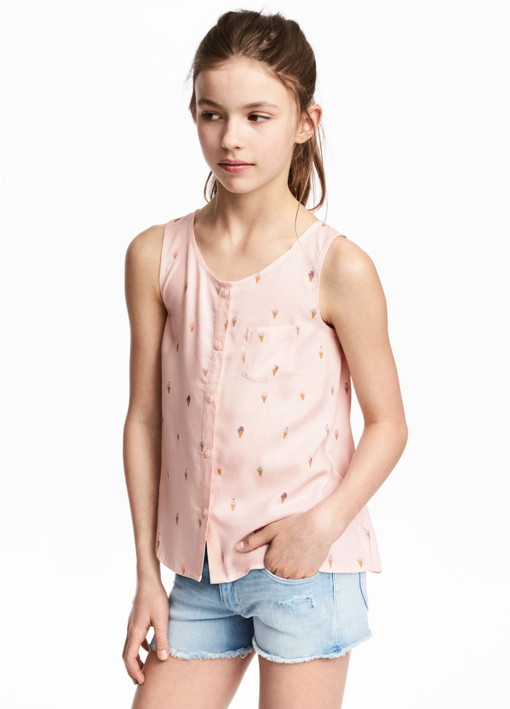 Светло-розовая с орнаментом блузка H&M летняя