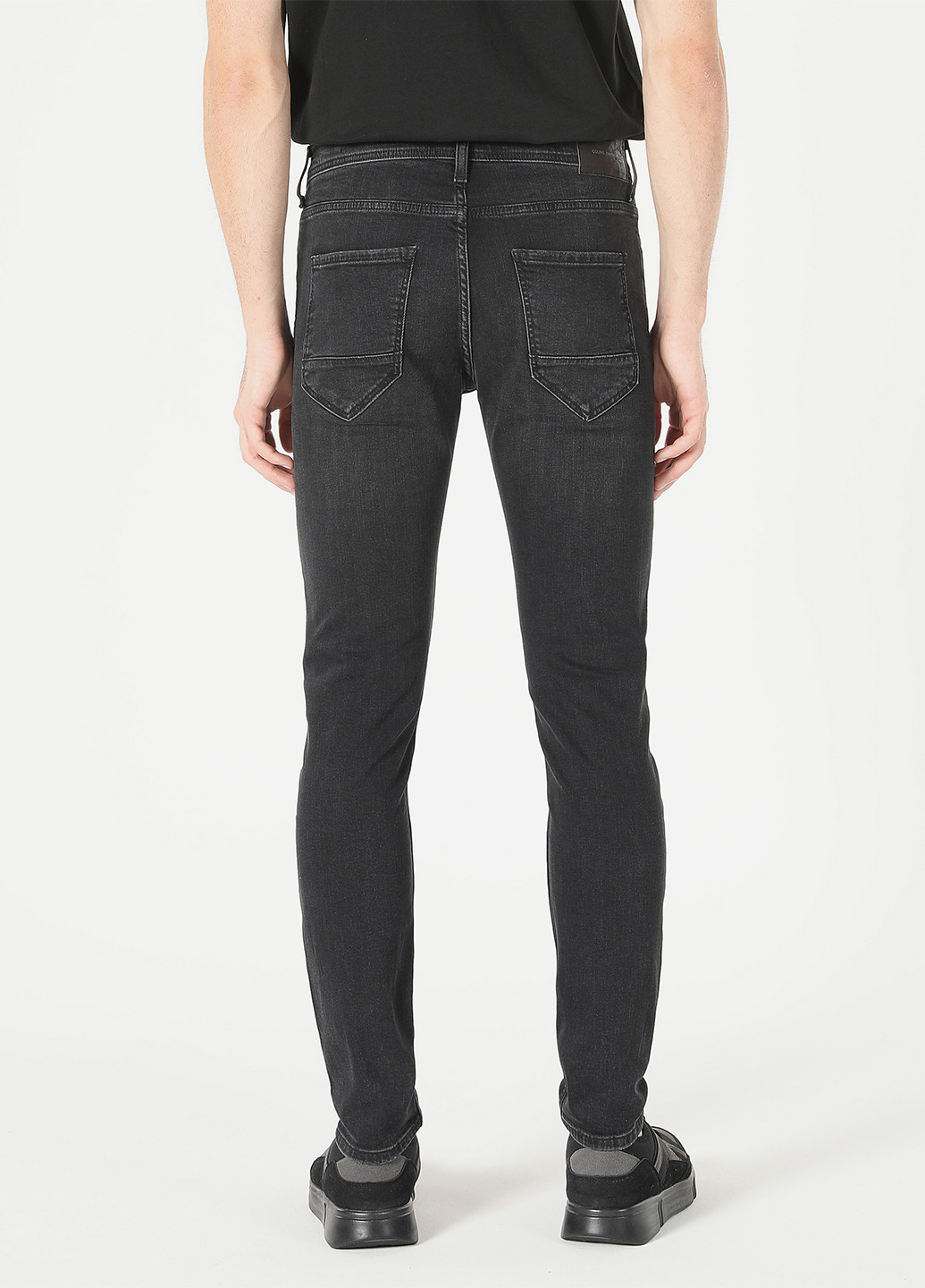 Черные демисезонные скинни джинсы Colin's