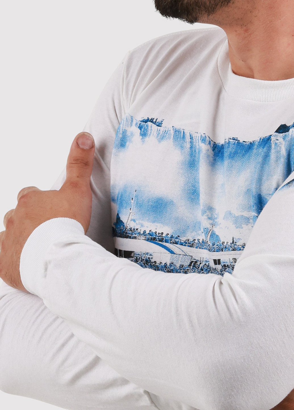 Белый демисезонный кэжуал лонгслив Blue 84 с рисунком