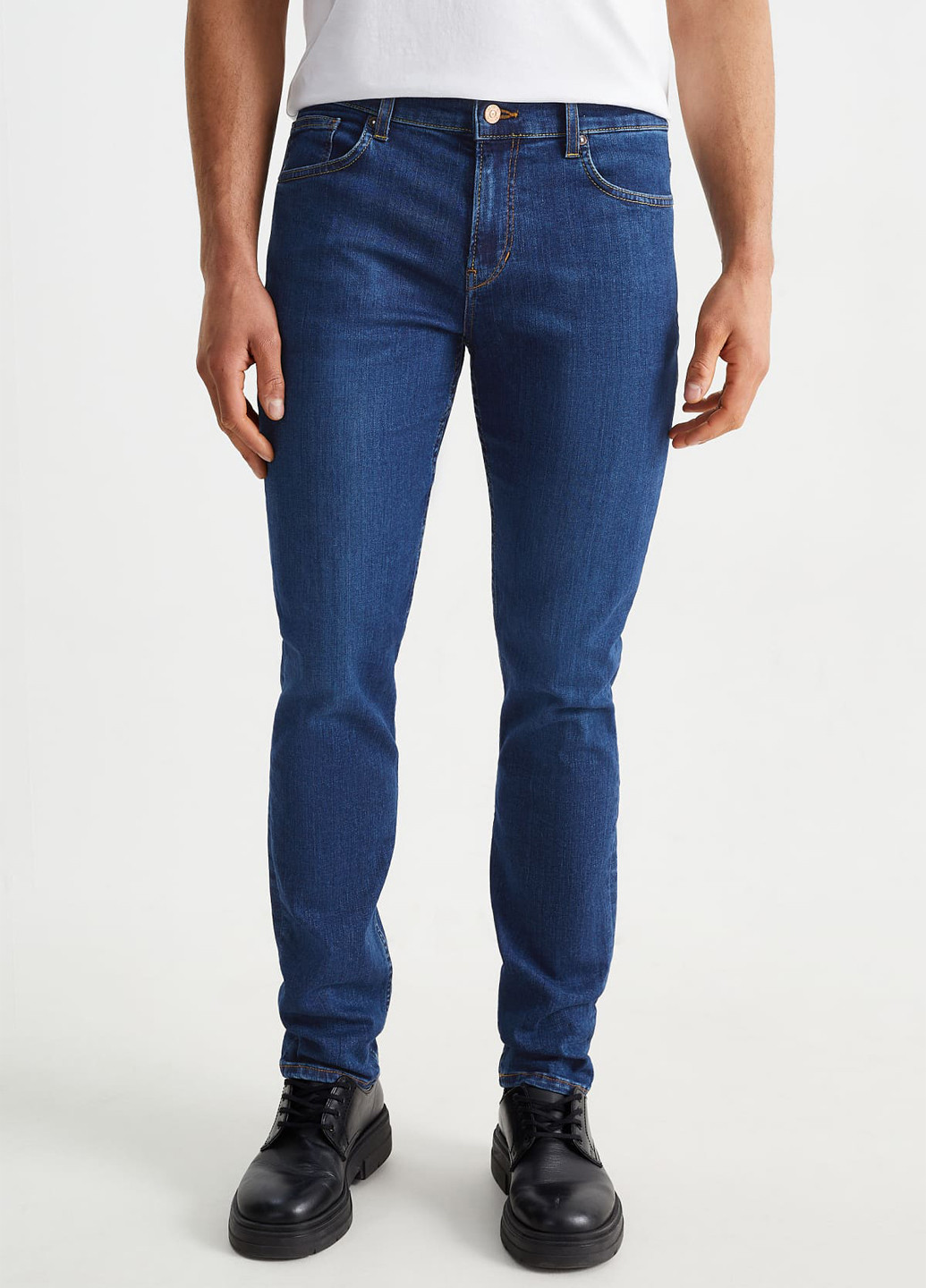 Синие демисезонные зауженные джинсы C&A