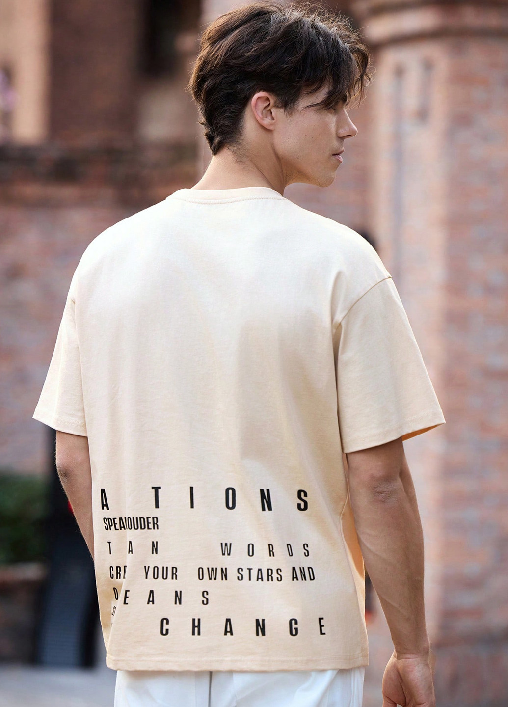 Кремовая футболка SHEIN