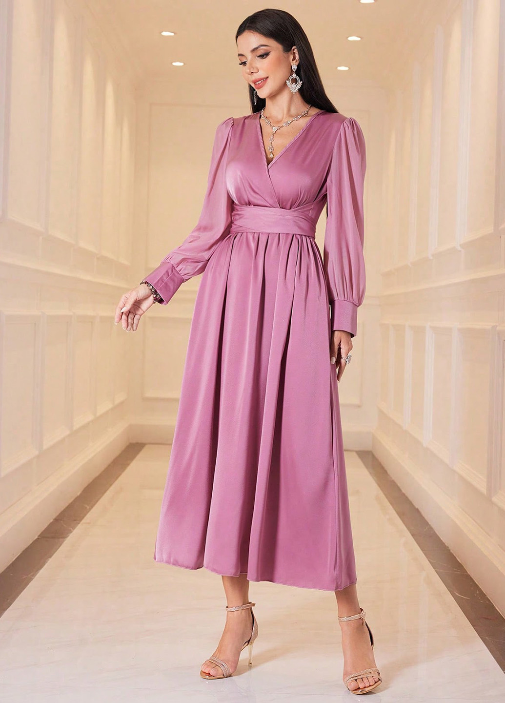 Розовое кэжуал платье на запах SHEIN однотонное