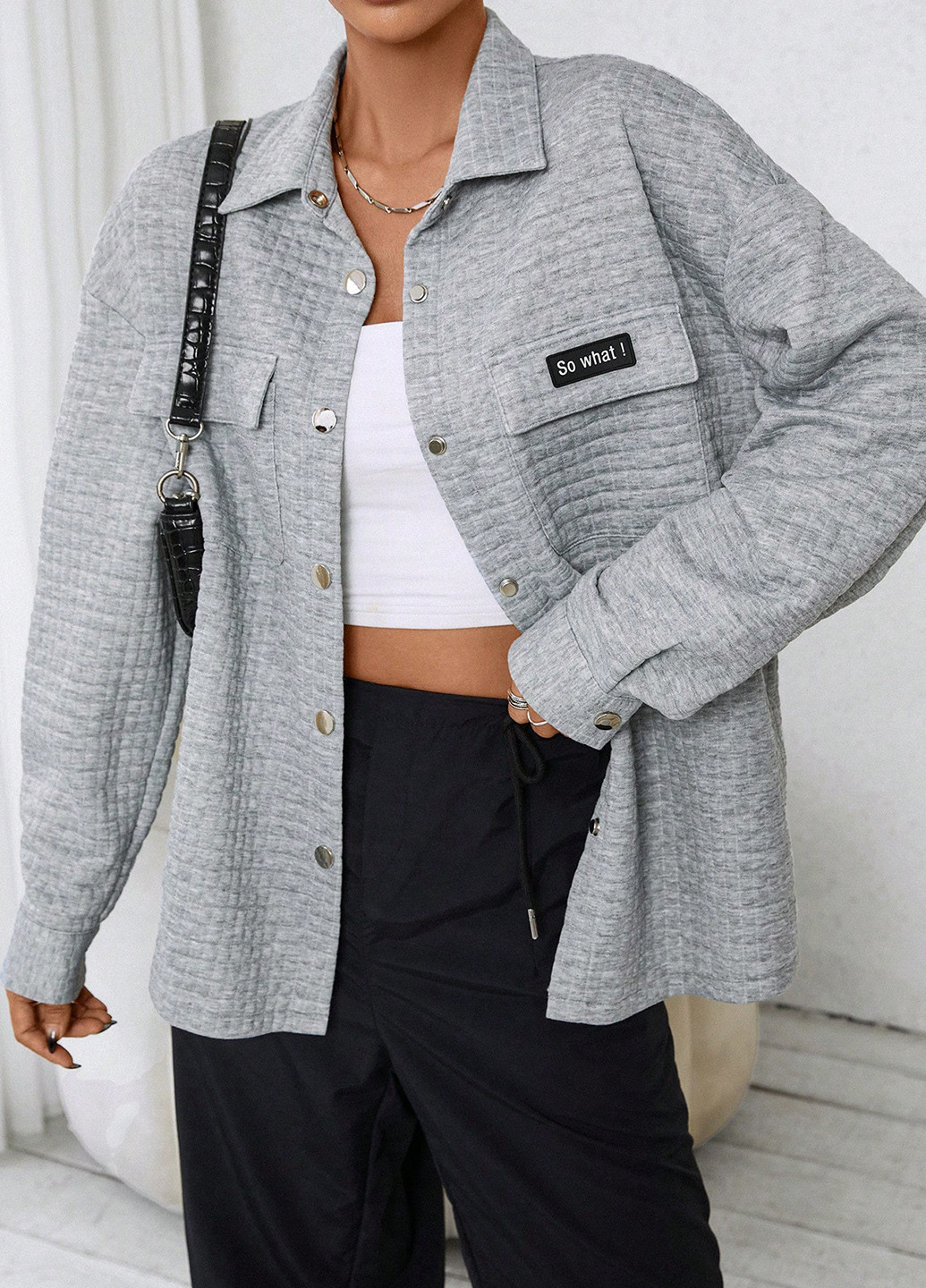 Серая демисезонная куртка куртка-пиджак SHEIN