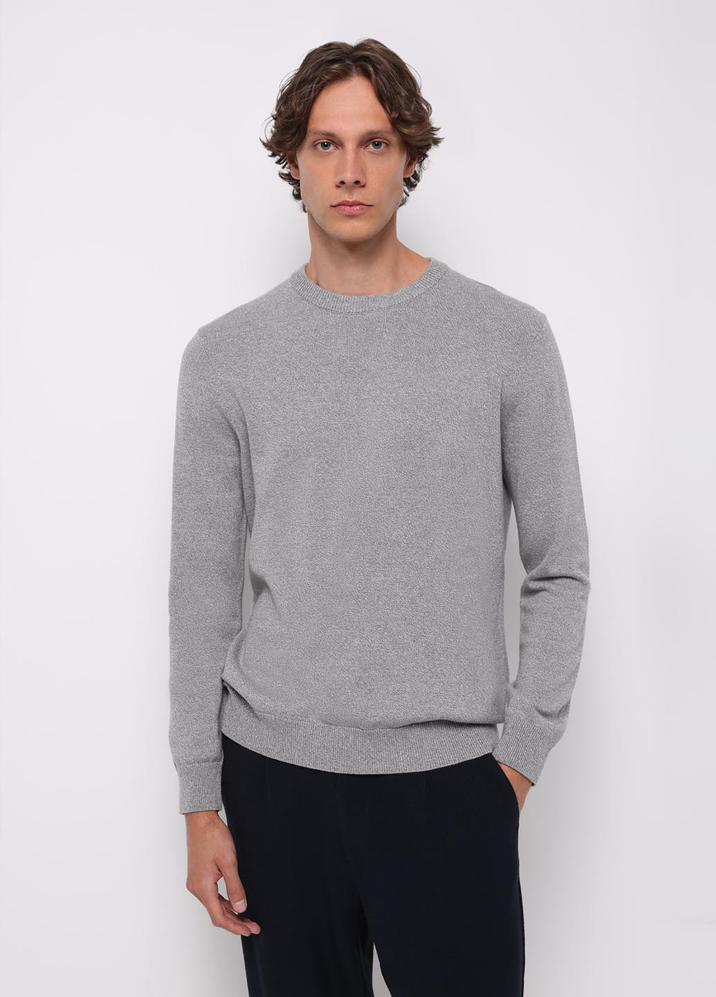 Светло-серый демисезонный джемпер джемпер Colin's