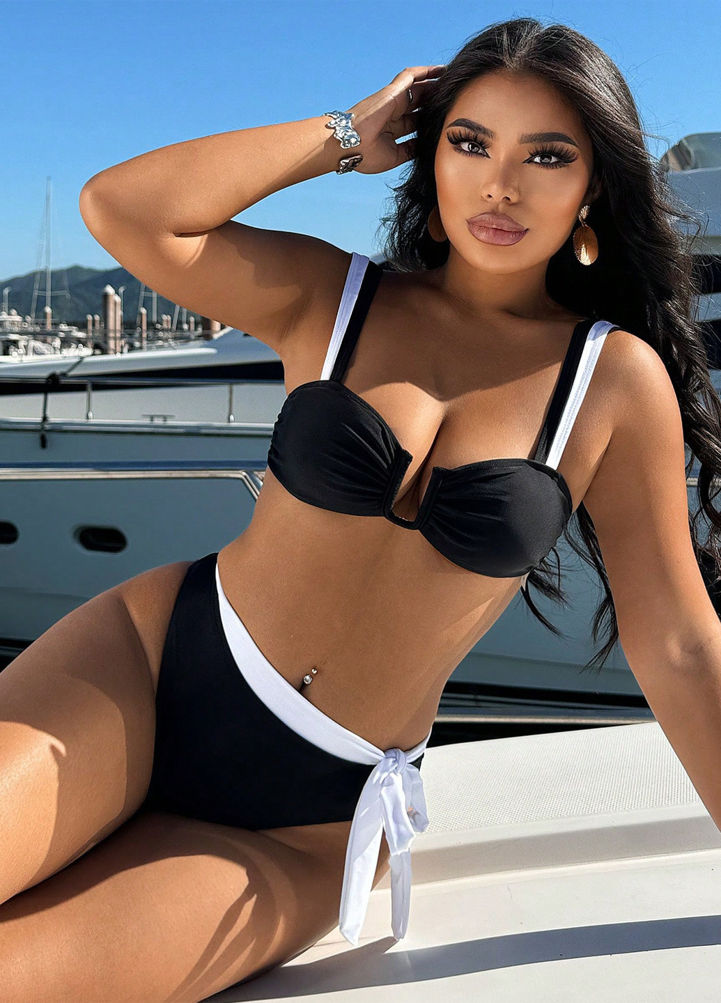 Черно-белый летний купальник (лиф, трусики) раздельный SHEIN