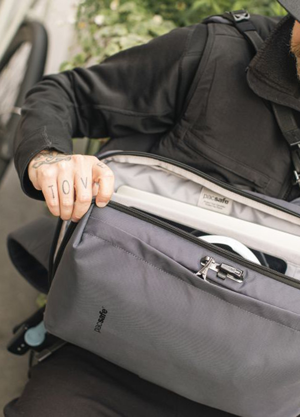 Рюкзак Pacsafe X 13" commuter backpack (328439539)