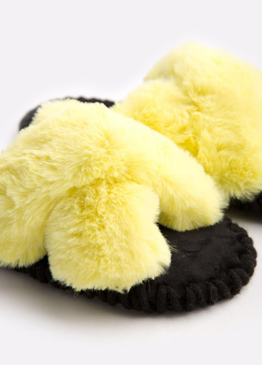 Желтые тапочки Family Story с мехом
