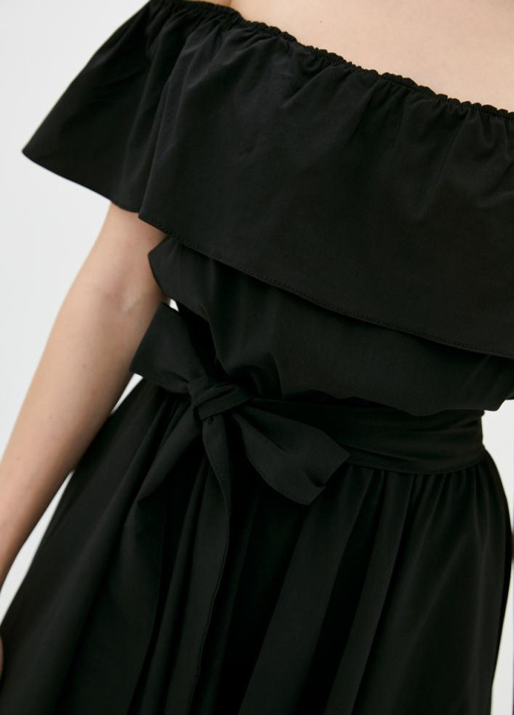 Черное пляжное летнее ассимитрическое женское платье с воланами с открытыми плечами Podium однотонное