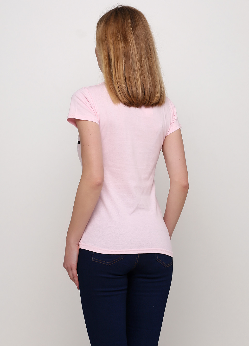Світло-рожева літня футболка Carla Mara