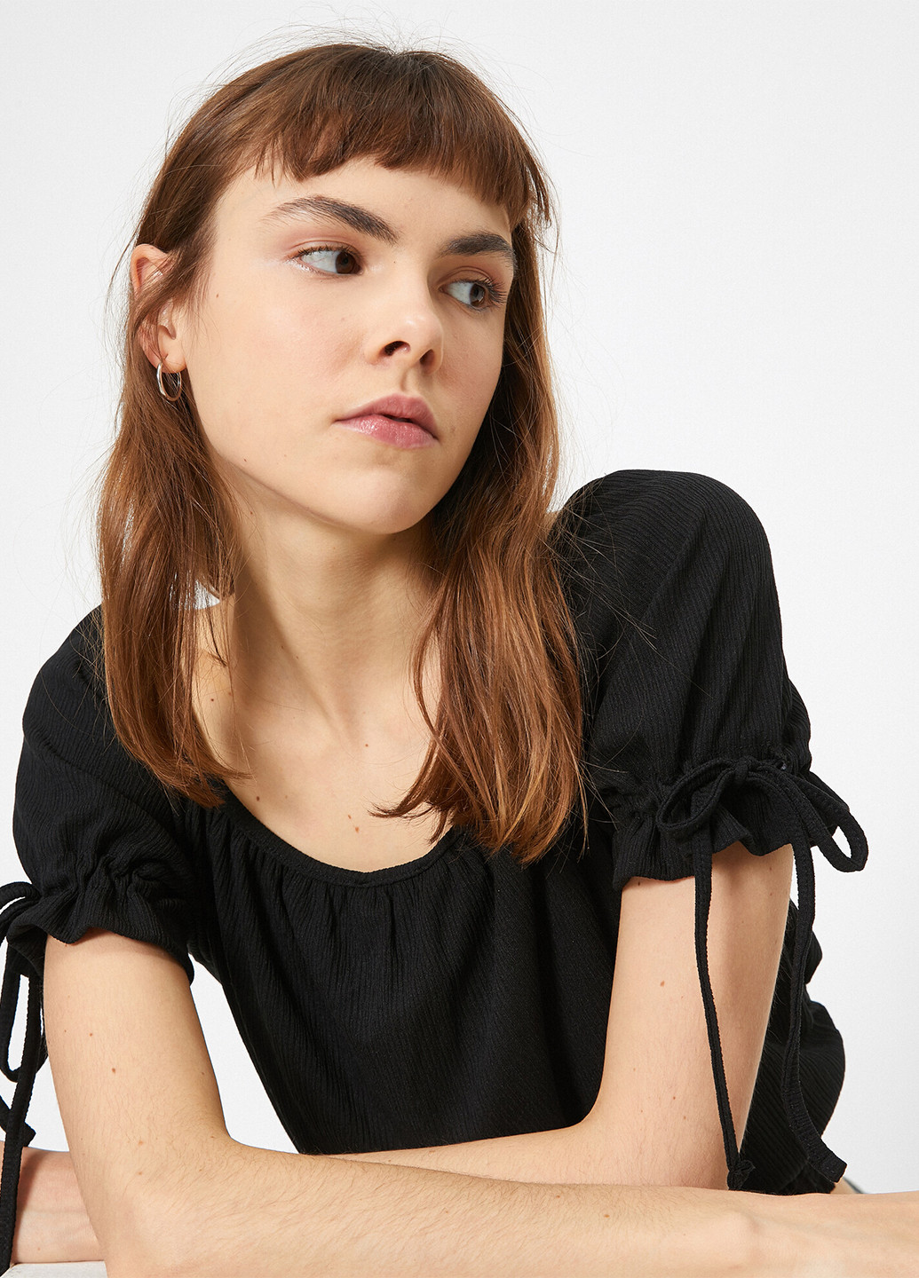 Чорна блуза KOTON