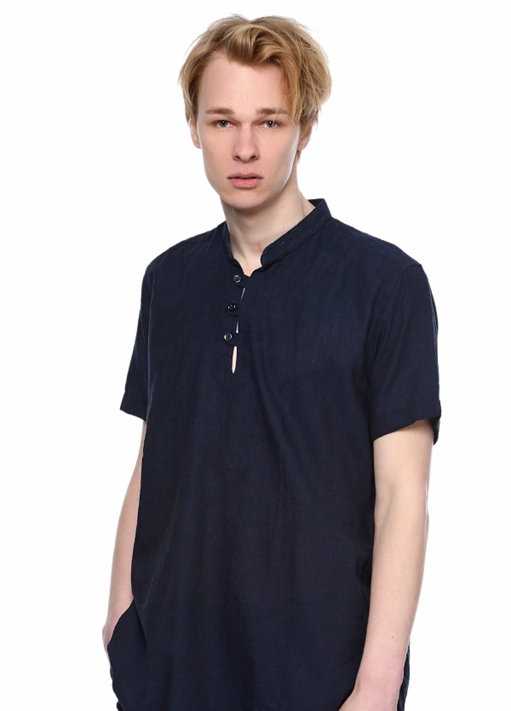 Черная кэжуал рубашка однотонная Яavin с коротким рукавом