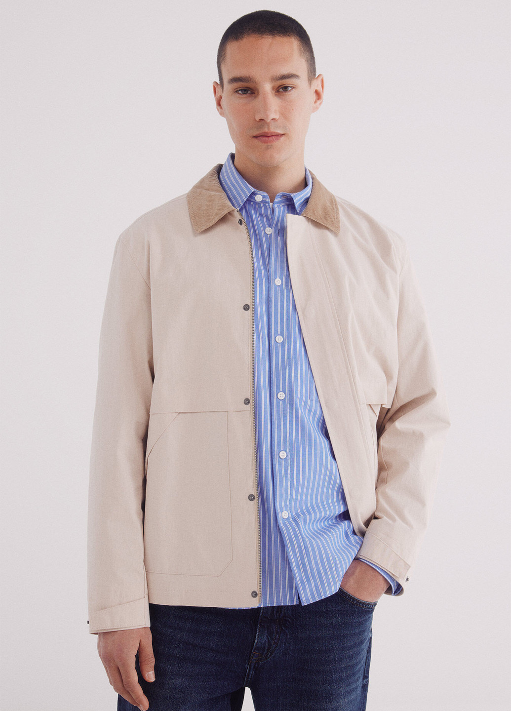 Бежева демісезонна куртка Springfield