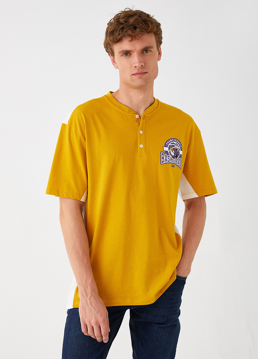 Желтая футболка-поло для мужчин KOTON с рисунком