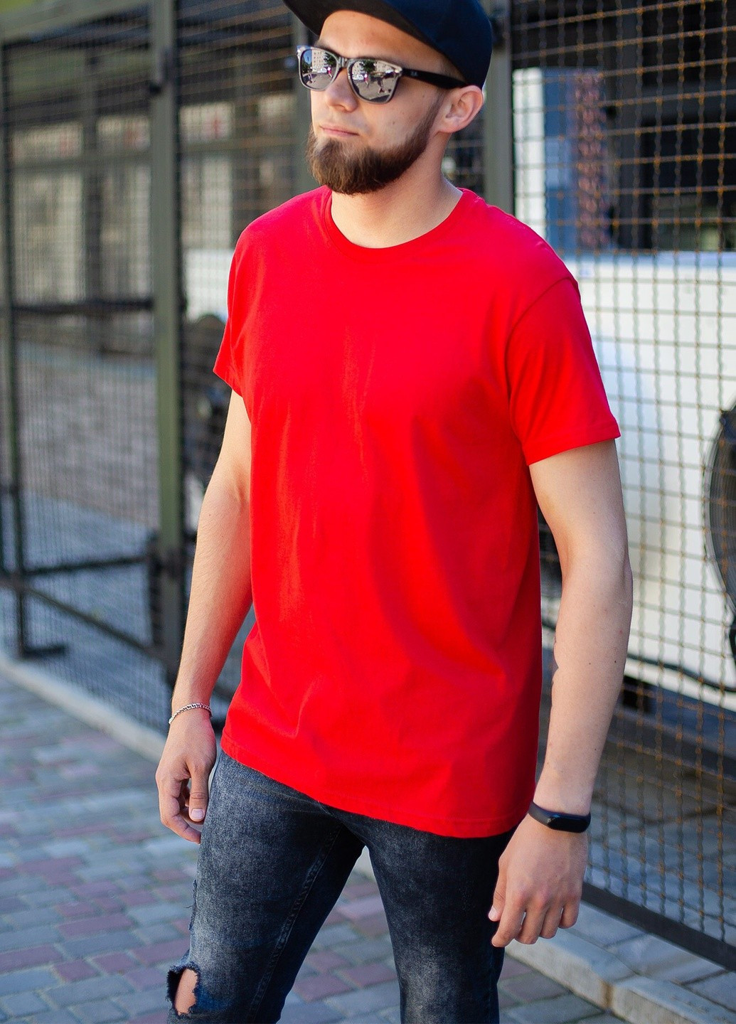 Красная футболка Without Basic