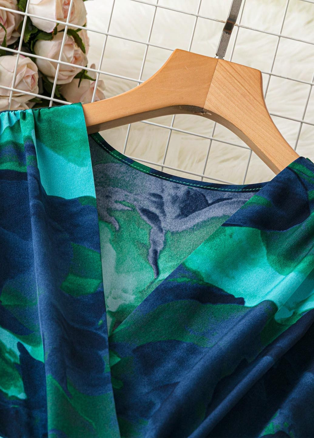 Комбинированное кэжуал платье плиссированное SHEIN с абстрактным узором