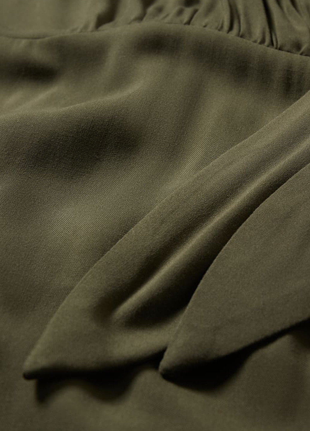 Оливковое (хаки) кэжуал платье на запах C&A однотонное