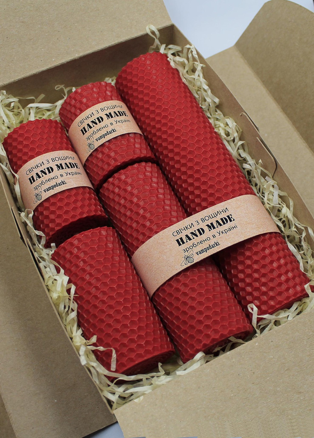 Подарочный набор крафтовые свечи из вощины №1 Красный, подарок на день рождения, мужчине, женщине. 10-0215 Кукумбер (253713401)