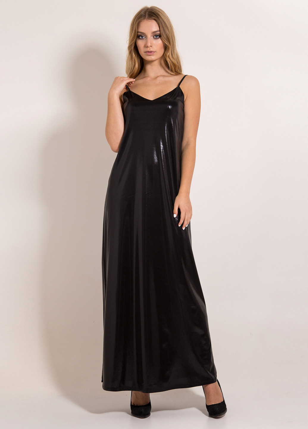 Черное вечернее платье Bessa однотонное