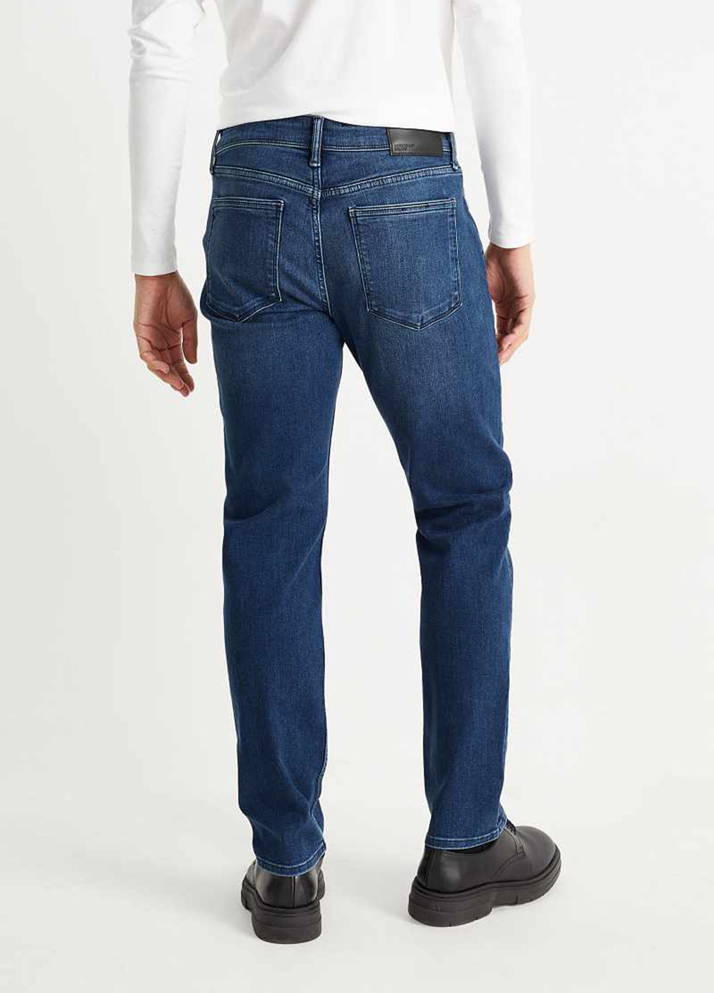 Синие демисезонные зауженные джинсы C&A