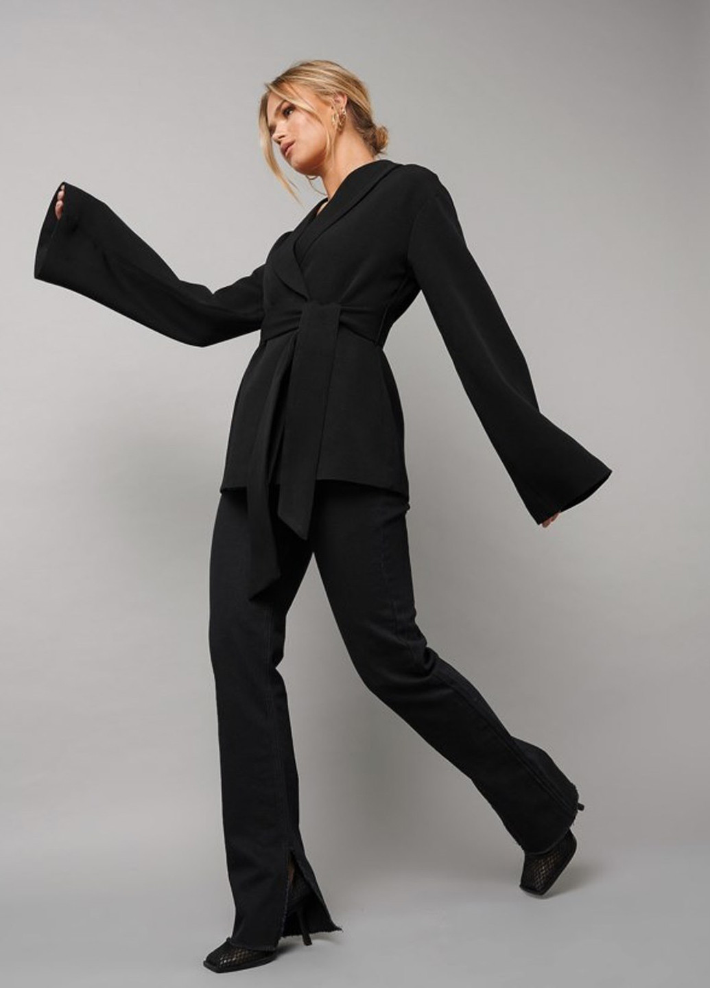 Черный женский жакет NA-KD однотонный - демисезонный