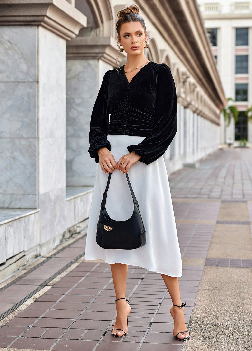 Чёрная блуза SHEIN