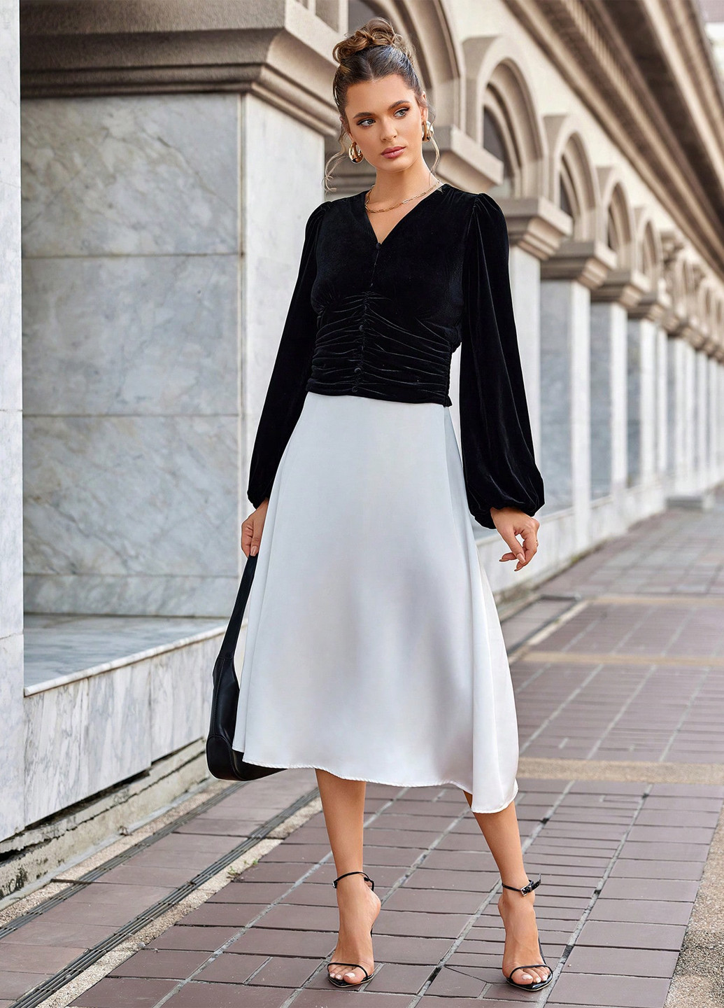 Чёрная блуза SHEIN