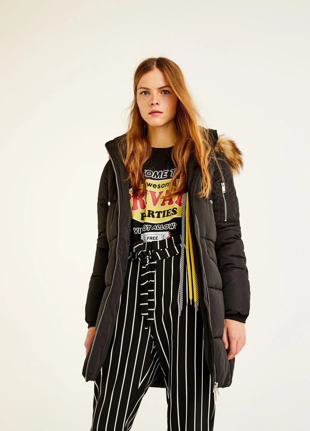 Чорна куртка зима,чорний, Pull & Bear