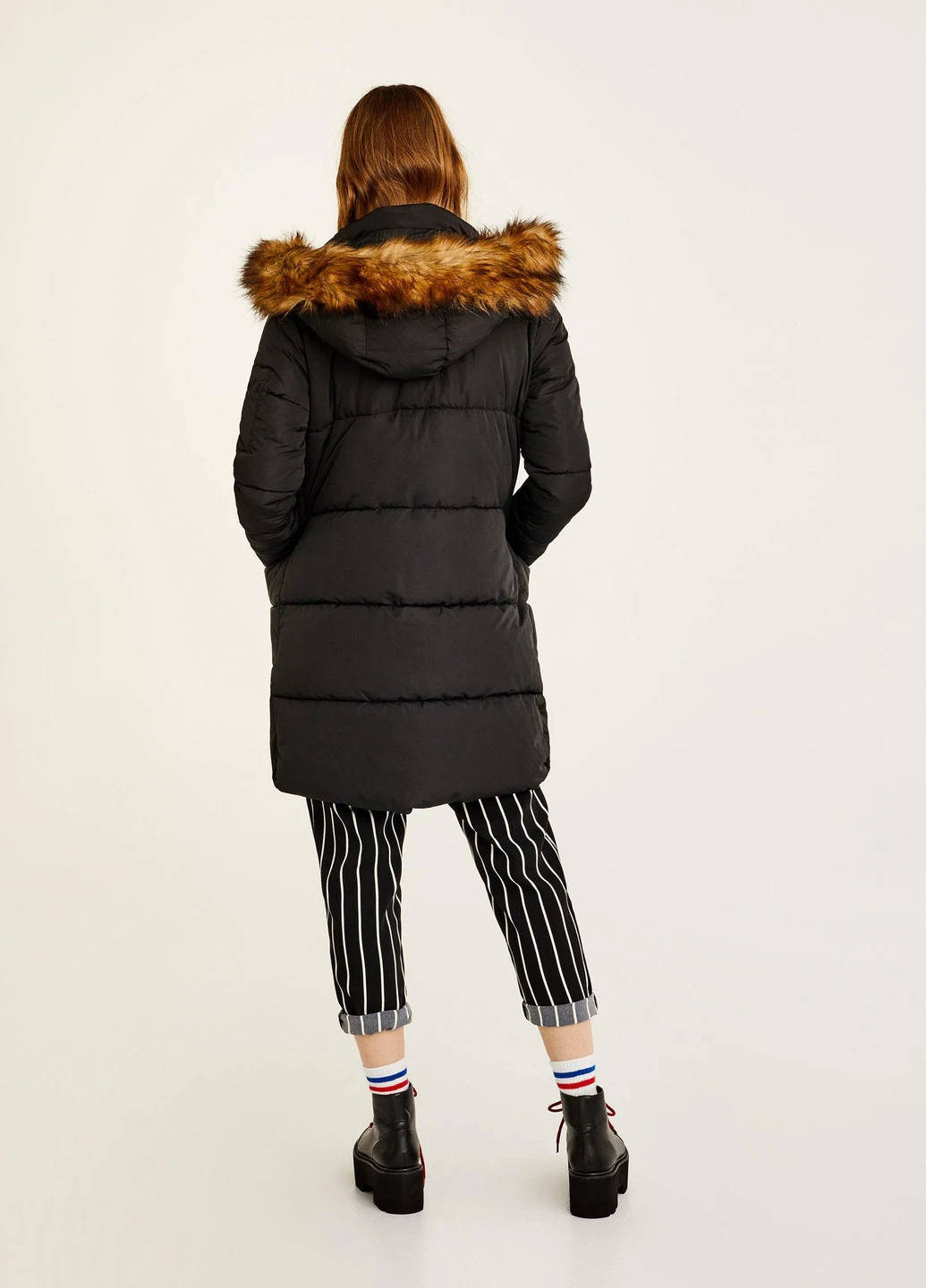 Чорна куртка зима,чорний, Pull & Bear
