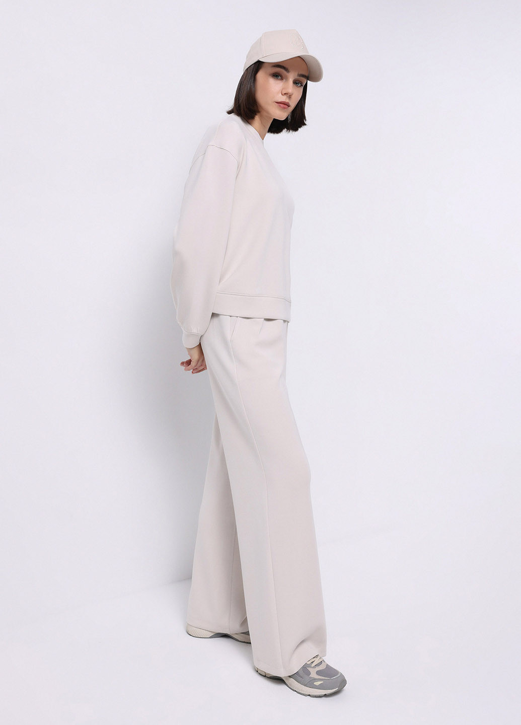 Бежевый свитшот Colin's однотонный без декора (360797513)