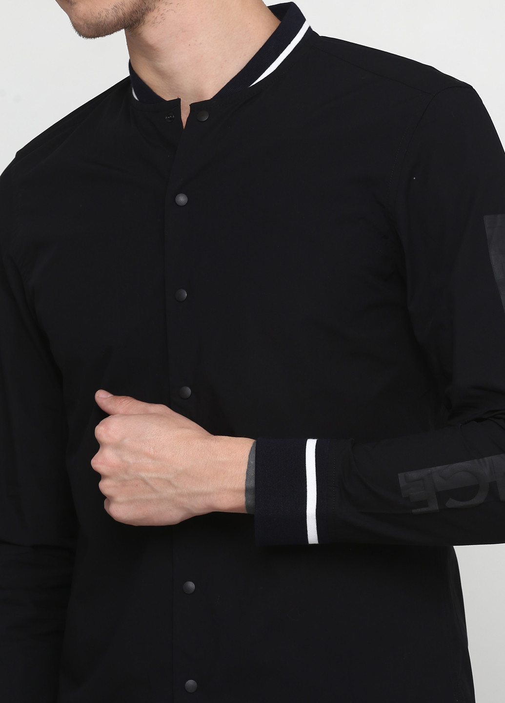 Черная кэжуал рубашка однотонная JACK&JONES с длинным рукавом