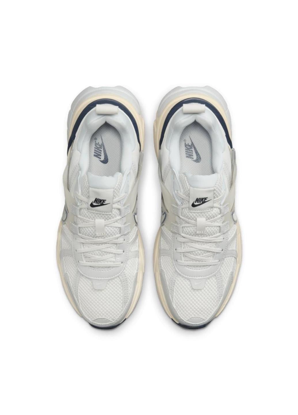 Кроссовки FD0736-004 Nike V2K Run белые демисезоны (317225731)