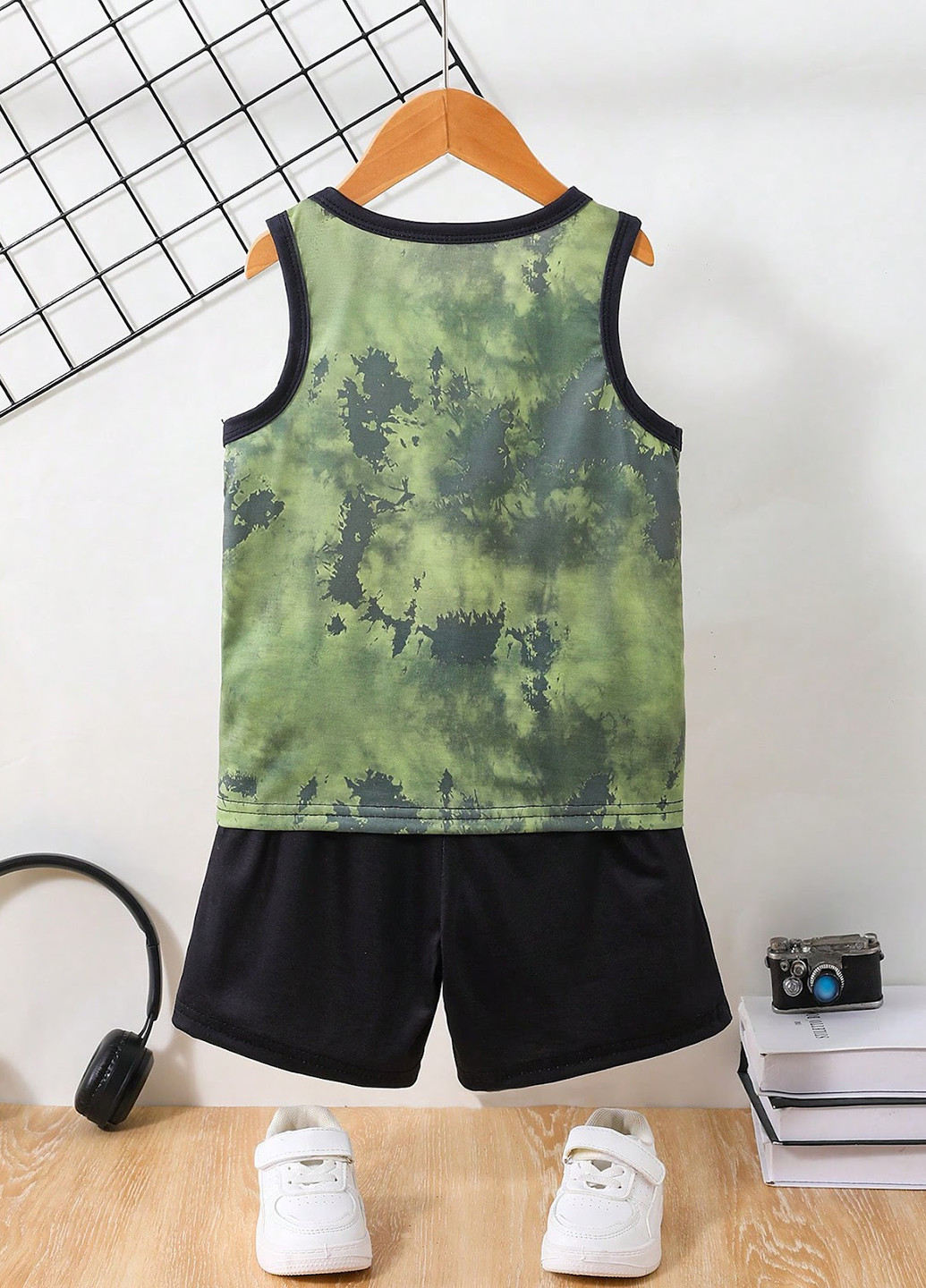 Комбінований літній костюм (майка, шорти) з шортами SHEIN