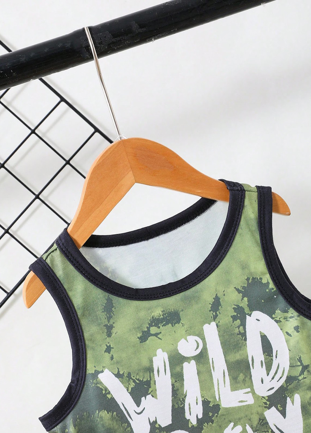 Комбінований літній костюм (майка, шорти) з шортами SHEIN