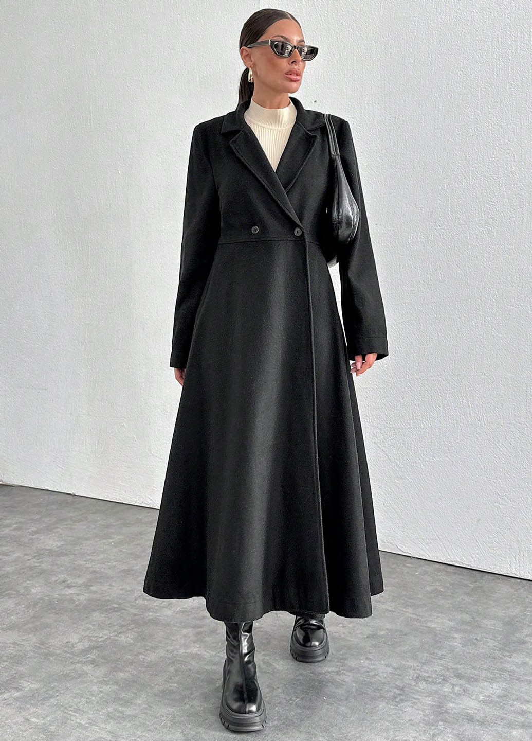 Чорне демісезонне Пальто двобортне SHEIN
