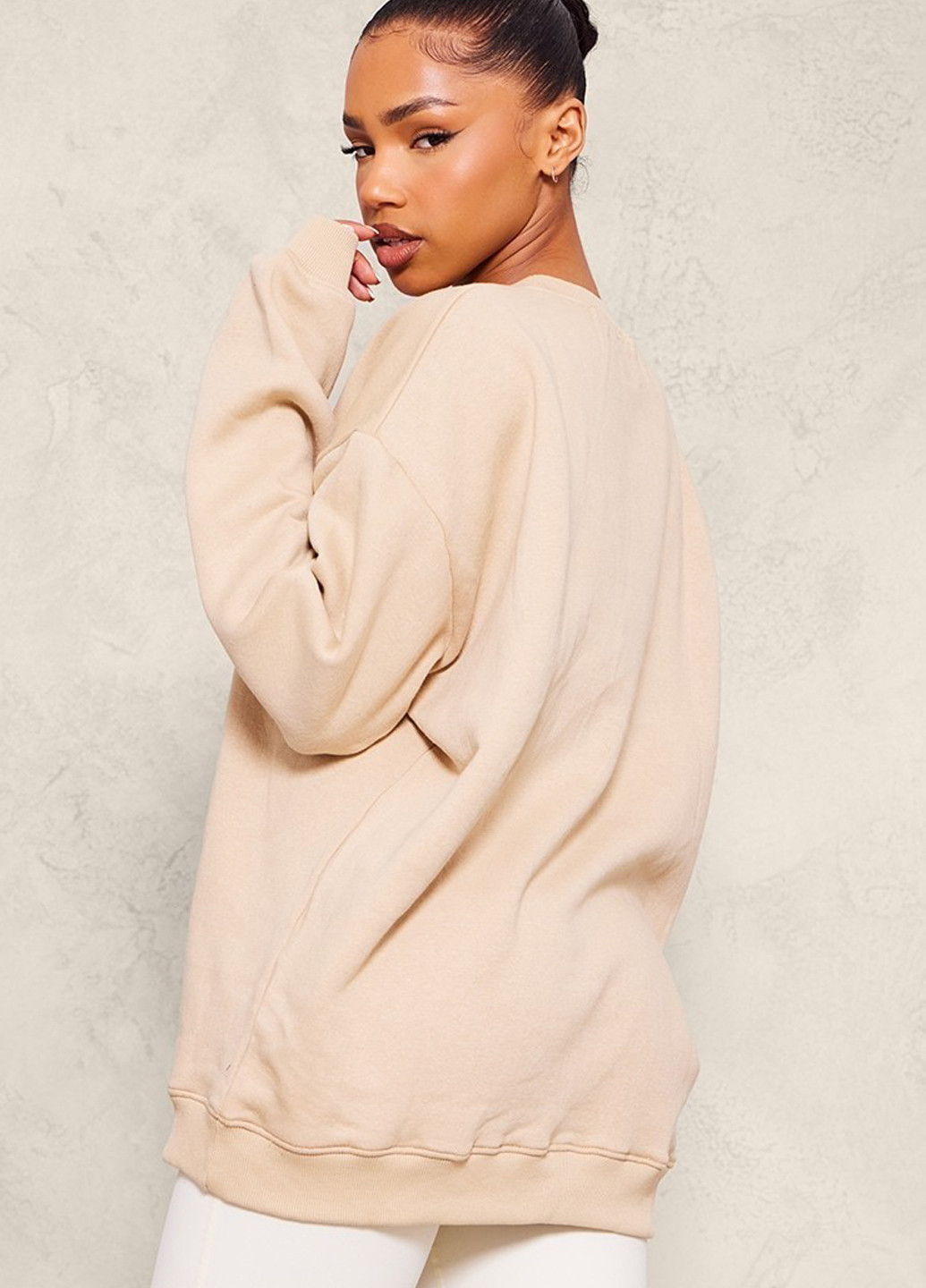 Пісочний світшот PrettyLittleThing однотонний без декору (308792181)